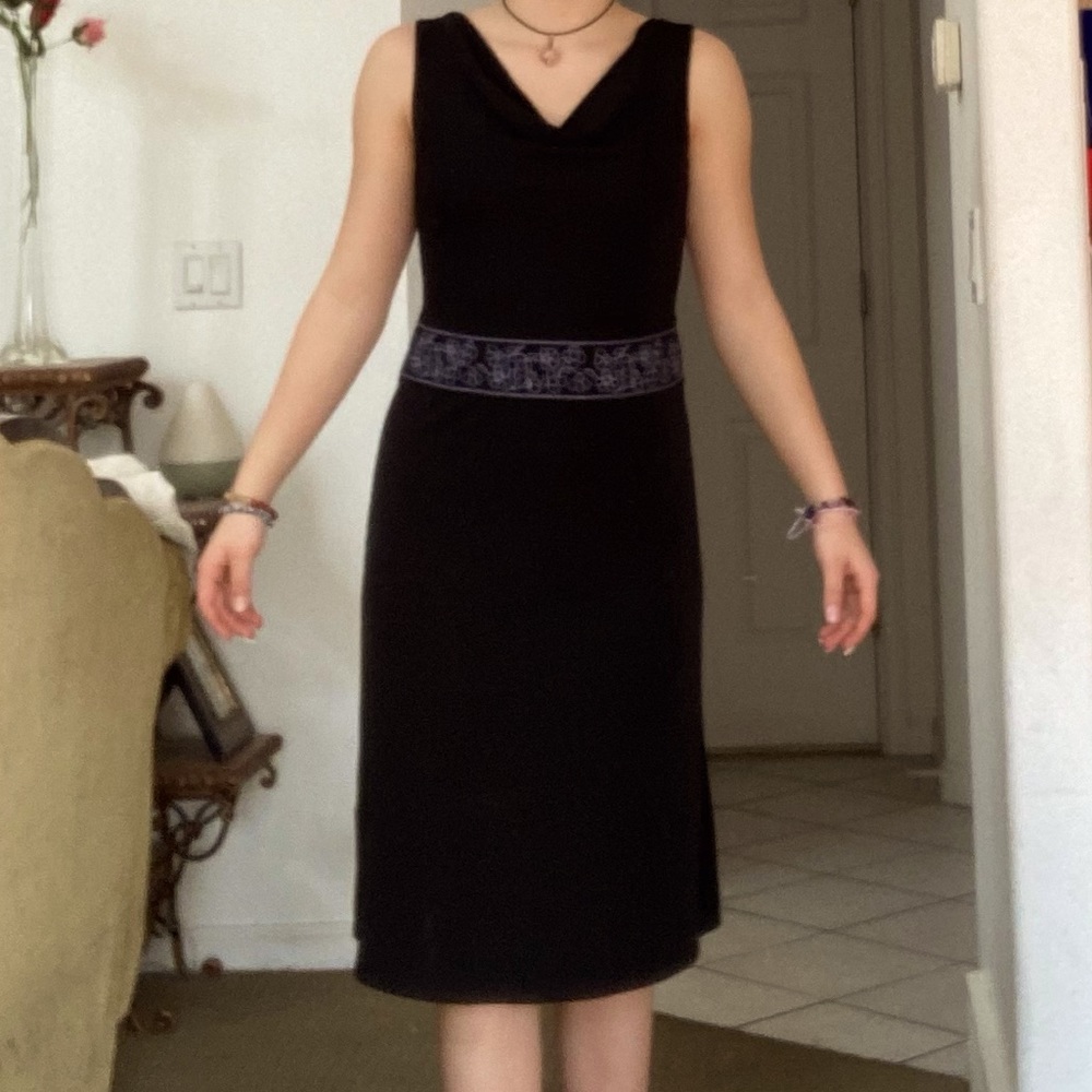 Black Mid-length LOFT dress with flower embroidered waistline